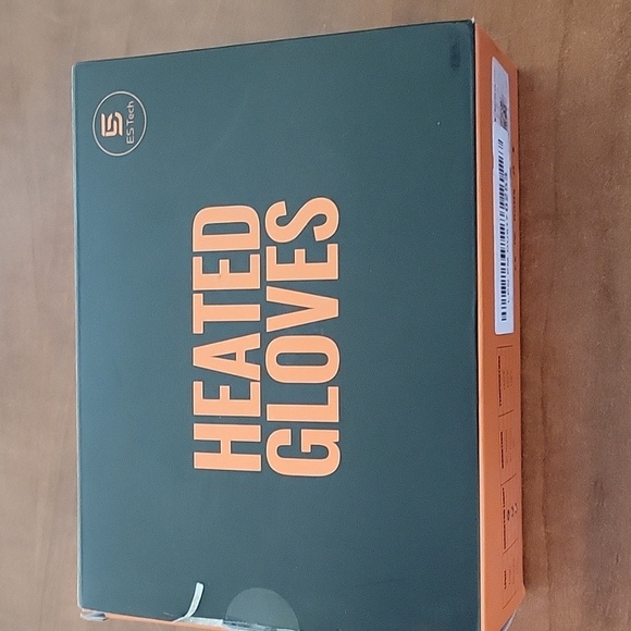 Heated Glove With Touchscreen Capable New - Picture 7 of 16